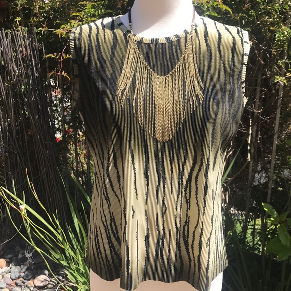 NOTATIONS Pleated Jungle Top EUC! - Picture 4 of 8
